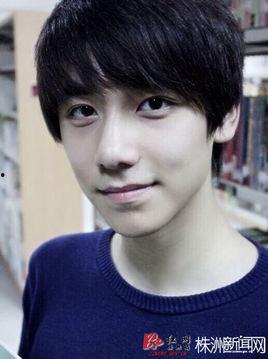 大学校草生活照,校草生活照揭秘