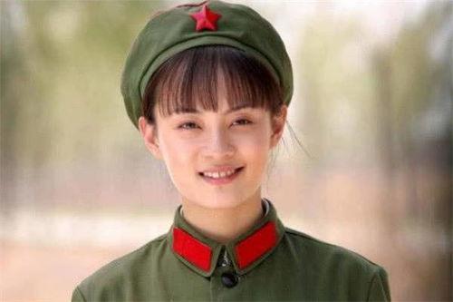 当过兵的女明星,盘点那些曾身着戎装的女明星